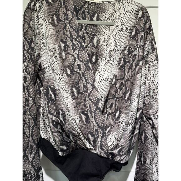 ee:some Bodysuit Snake Skin Look Opaque Sheer Women's Size Medium - Picture 3 of 12